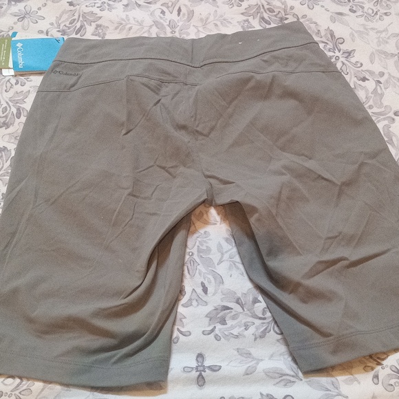Columbia Women's Climber Canyon Shorts NWT - Picture 11 of 15